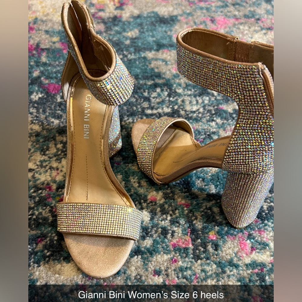Gianni Bini Size 6 Women’s heels! Only worn once for prom!